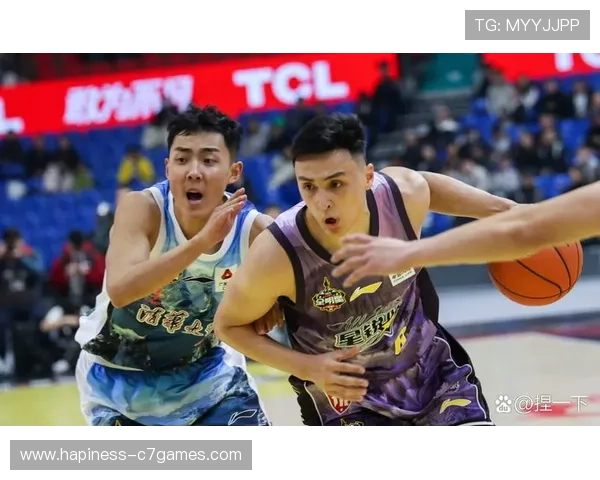 CBA季后赛激战正酣劲旅鏖战争夺总冠军胜利曙光初现