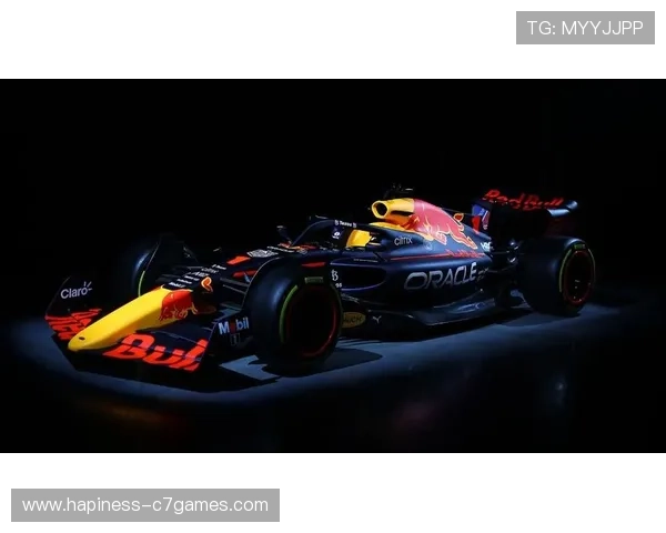 F1赛季最新动态:奔驰车队强势回归、红牛引擎表现亮眼、年轻车手崭露头角 F1赛季最新动态:奔驰车队强势回归、红牛引擎表现亮眼、年轻车手崭露头角