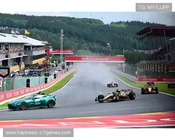 F1赛季风云再起 各大车队备战新一轮赛事激战 F1赛季风云再起 各大车队备战新一轮赛事激战