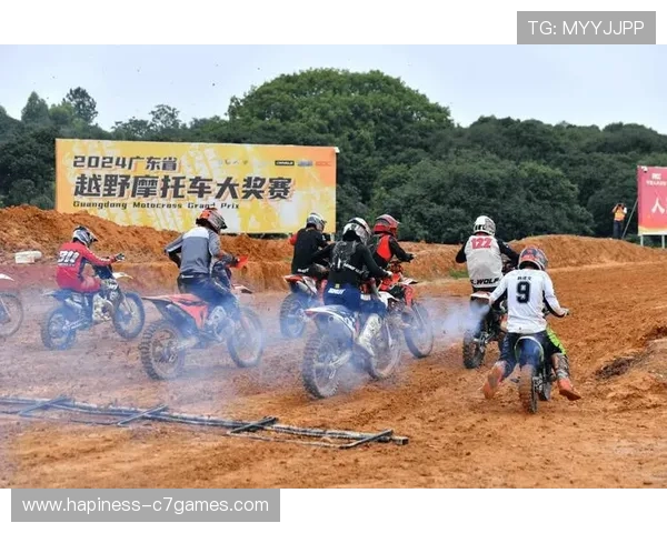 摩托车大奖赛：新赛季规则引发车手激烈讨论 车迷期待未来比赛精彩对决