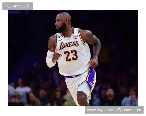 湖人詹姆斯关键三分助球队逆转勇士迎来连胜